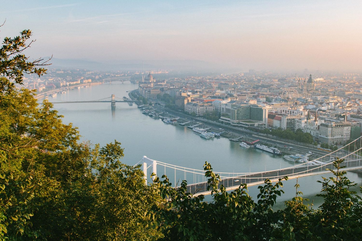   Flytographer:   Dana in   Budapest  
